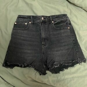 American Eagle Highest Rise 90’s Boyfriend Short Size 8